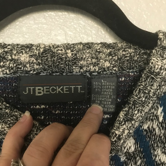 JT Beckett Unisex Faux Leather Trim Large Sweater - Picture 3 of 4